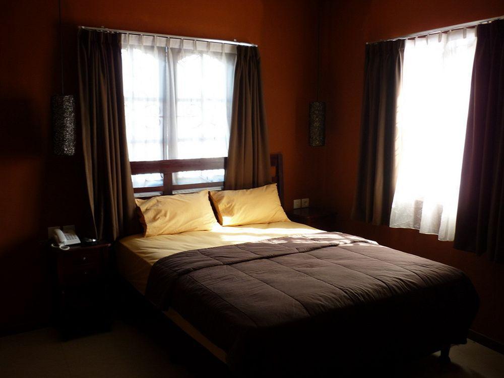 Bemo Corner Guest House Kuta Lombok Zewnętrze zdjęcie