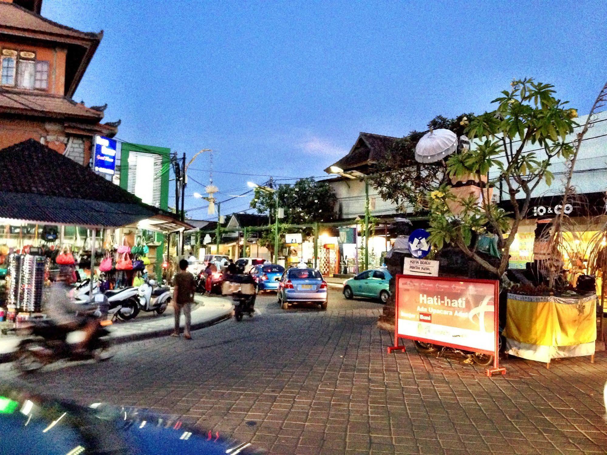 Bemo Corner Guest House Kuta Lombok Zewnętrze zdjęcie